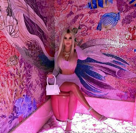 alidayalter onlyfans boobs