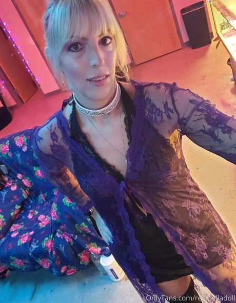 realbelladoll onlyfans picture