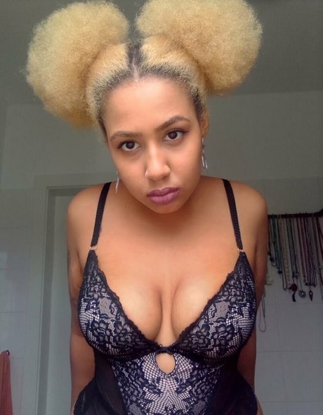 schuggamamabbb onlyfans images