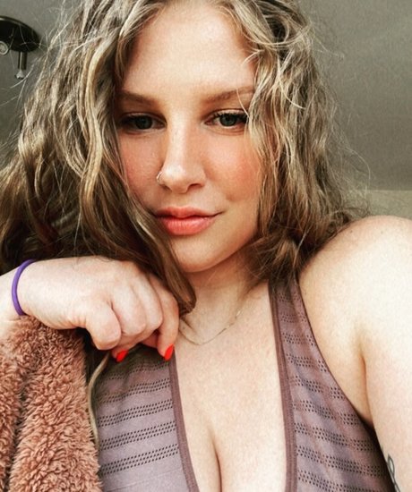 Miss Ivy The Domme onlyfans strip tease