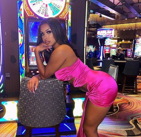 Amira Khalil onlyfans leaked