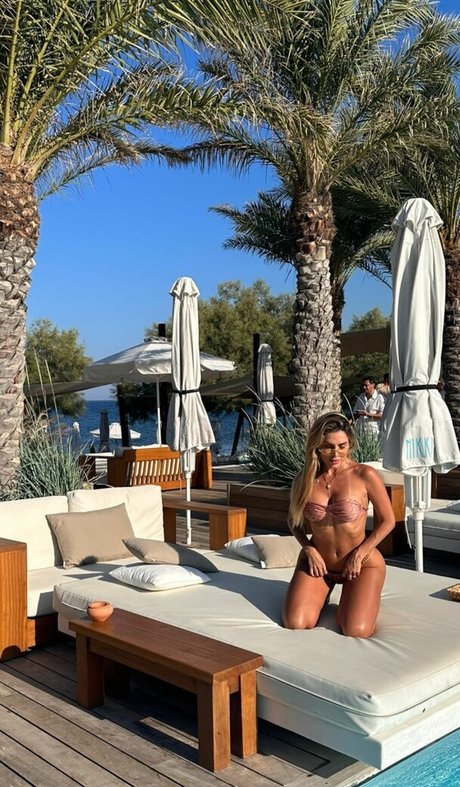 Erika Schneider onlyfans