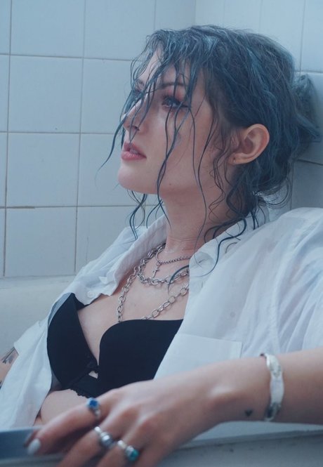 Mothica onlyfans model photos