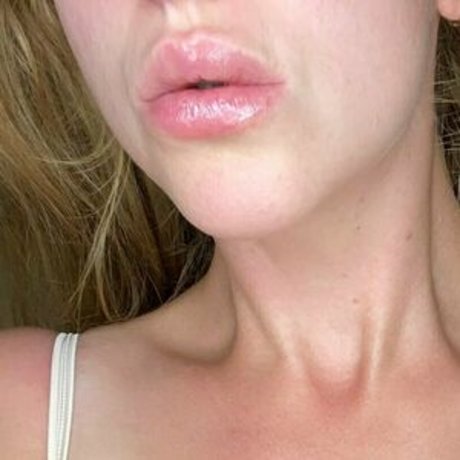 india rose27 onlyfans hot