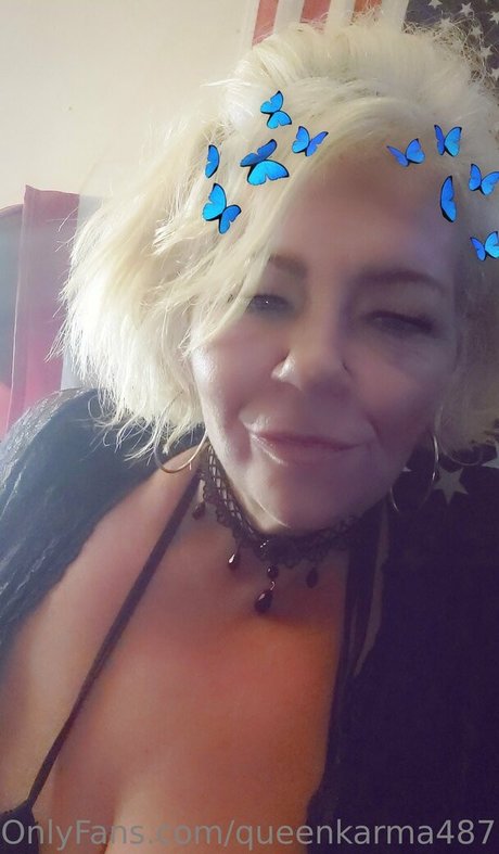 queenkarma4871 hot onlyfans