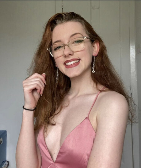 Em Cavell onlyfans leak fuck