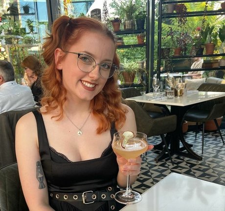 Em Cavell new onlyfans leak