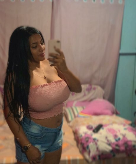 Dalila Silva Souza onlyfans boobs