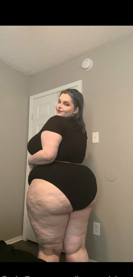 honeybiscuit20 only fans nudes