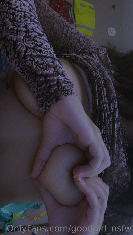 lilixbby onlyfans leaked.