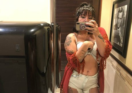 uosipaw onlyfans model images