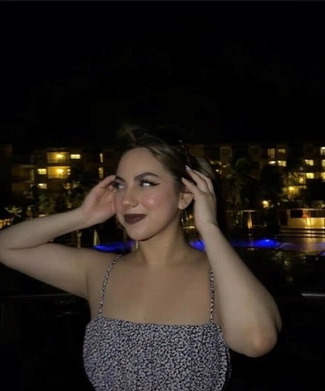 nattalieferreyra onlyfans naked leak