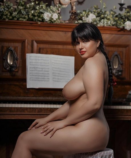 Dasha Dashany nude only fans