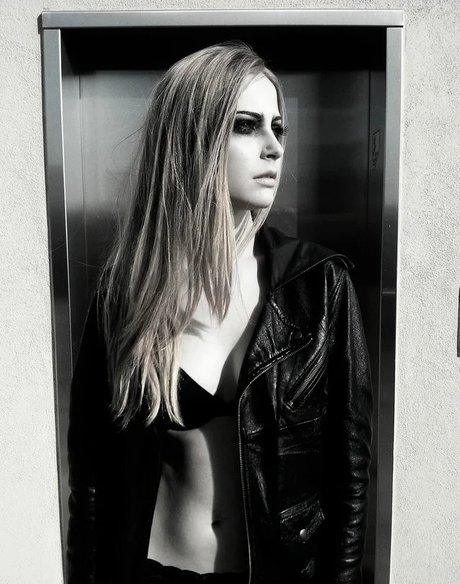 Stevie Wynne Levine onlyfans free porn