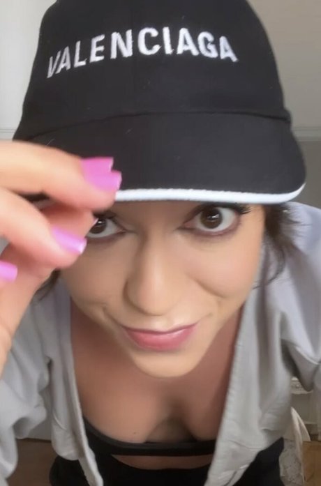 Valentina Bandeira nude onlyfans