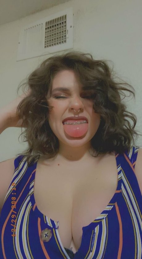 victoriascottlyn is on onlyfans