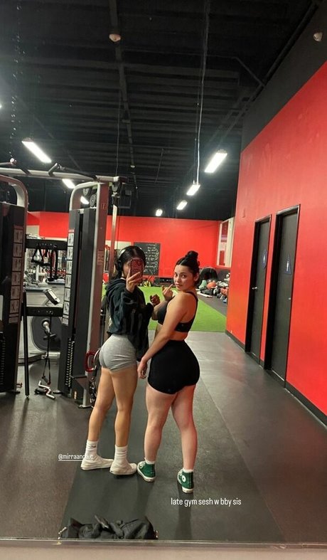 bernaarose onlyfans leaj