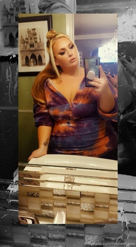 lindseefoxxx onlyfans hot
