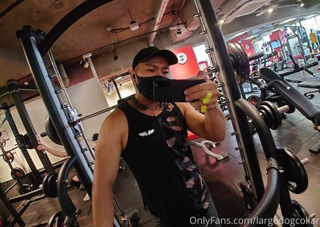 largedogcollar naked onlyfans pics