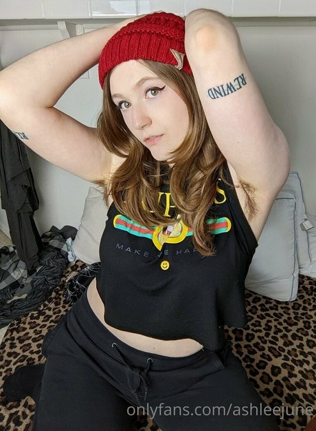 ashleejune only fans leaked