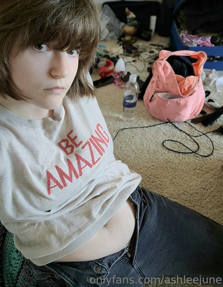 ashleejune onlyfans leaked