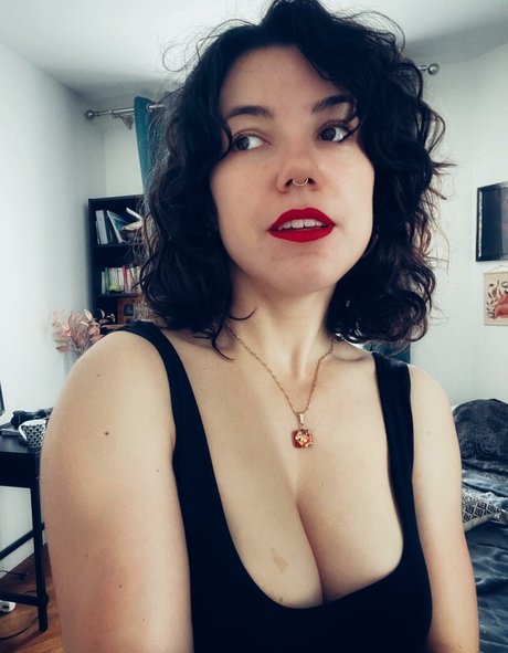 victoiredeblasset only fans nude leaks