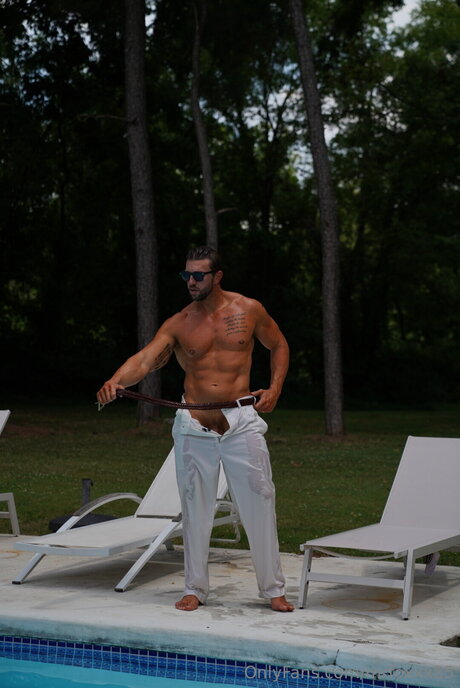 Mrfoxxx85 hot onlyfans