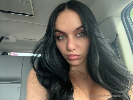 Olivia Trans onlyfans boobs