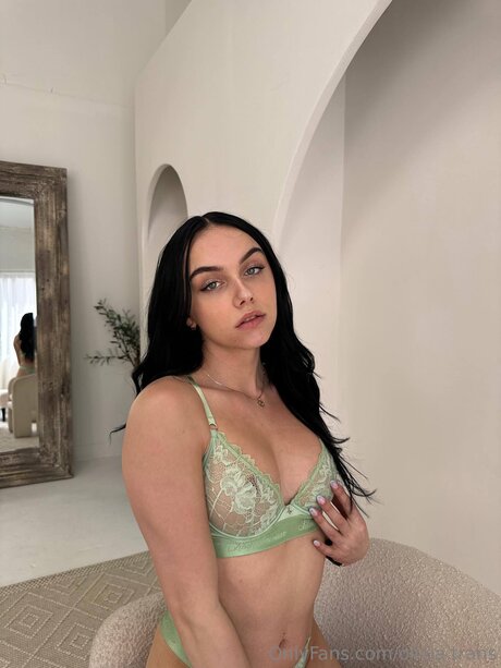 Olivia Trans onlyfans page