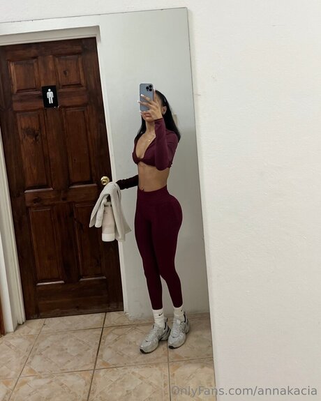 Annakacia Profile pic