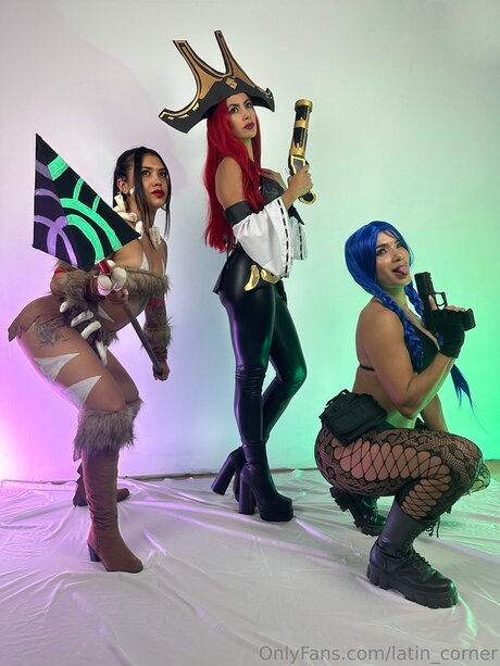 Latin Corner onlyfans leaks.