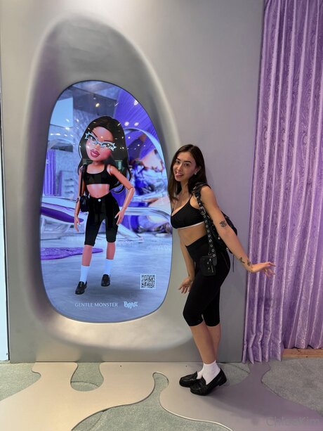 Kim Chloe is on onlyfans