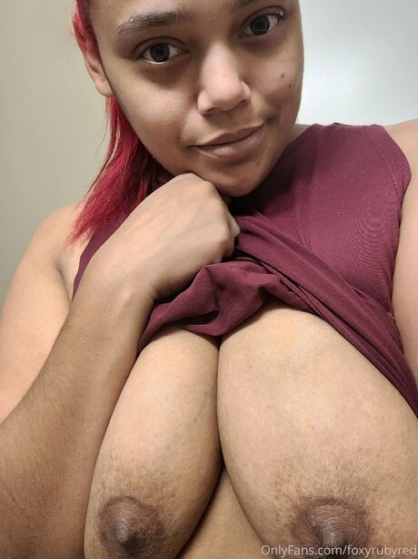 Foxyrubyred naked onlyfans pics