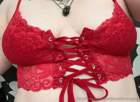 Goddessalexarayne onlyfans naked