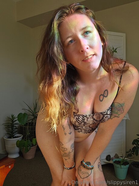 Slippysiren1 topless onlyfans