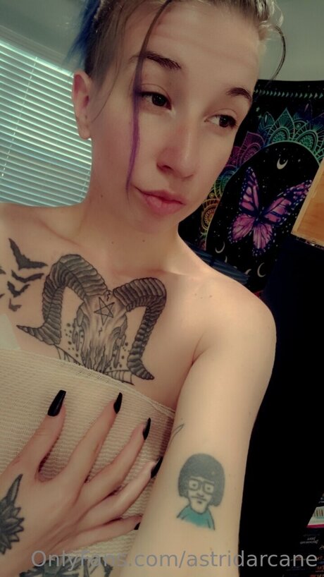 Astridarcane onlyfans photo