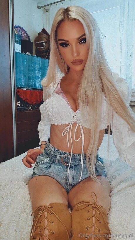 Lusygigi onlyfans post