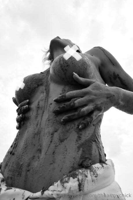 Thearmychick new onlyfans leaks