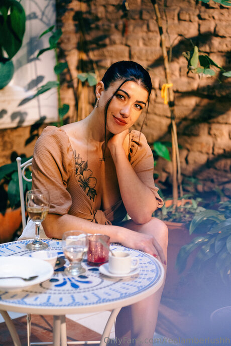 Realamberlushh onlyfans leaks