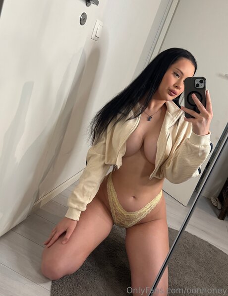 Oonhoney leaked nudes onlyfans