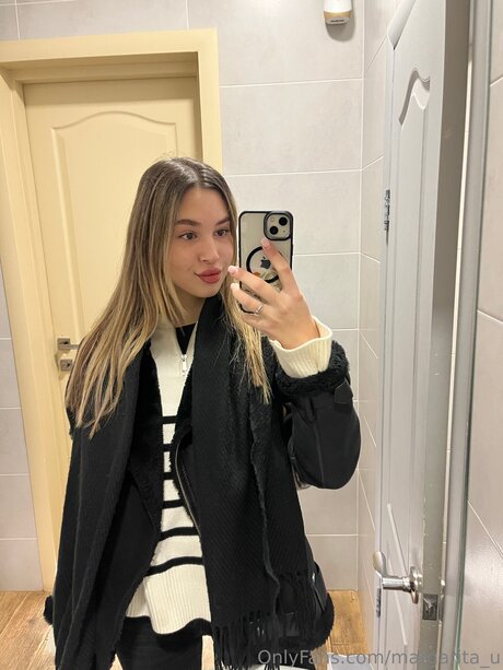 Ksenia A onlyfans leakd