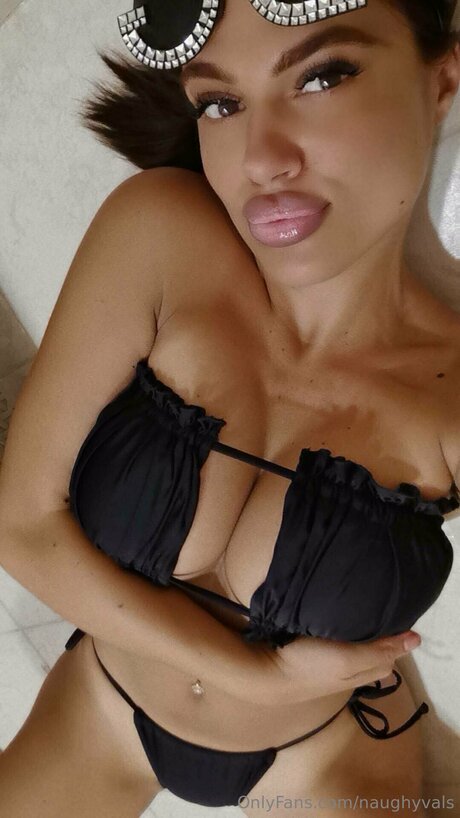 Naughtyvals nudes onlyfans leak
