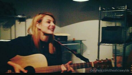 Thealiciawylde feet onlyfans