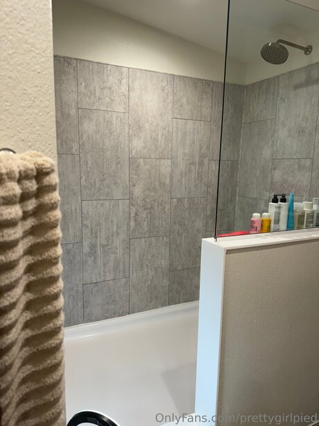 Naughtsoshhy onlyfans post