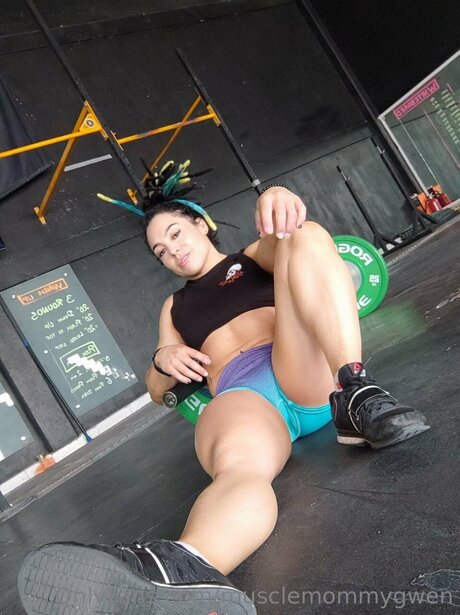 Queenmuscleavery boobs onlyfans