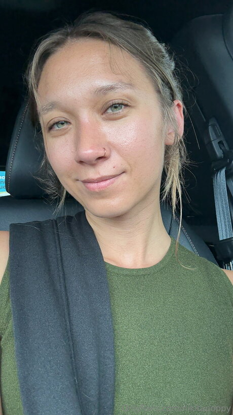 Nikitapoppy onlyfans ass