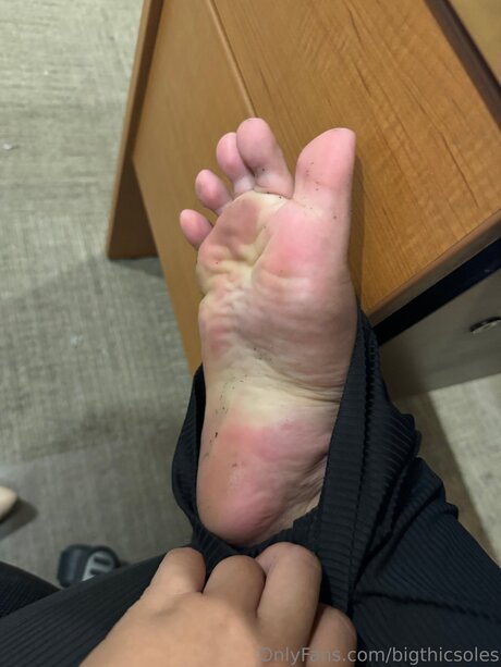 Bigthicsoles xxx only fans
