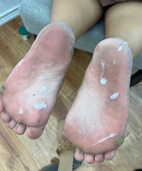 Bigthicsoles onlyfans nudes leaks
