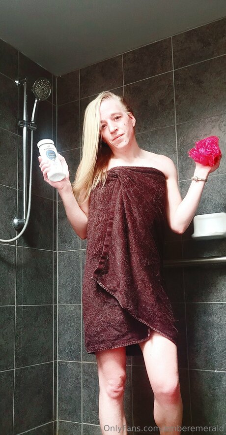 Amberemerald onlyfans nudes leaked