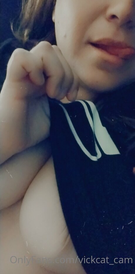 Vickcat Cam onlyfans leak ass